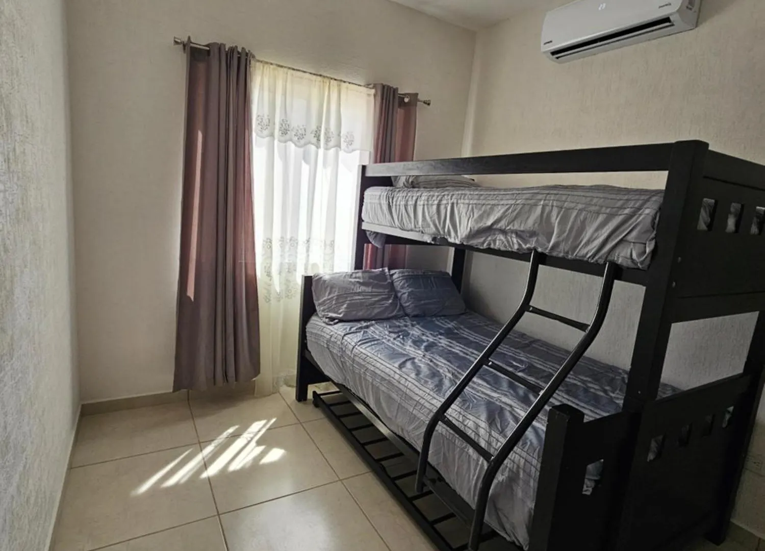 Hermosa Casa Vacacional En Residencial Cancún Сasa de vacaciones