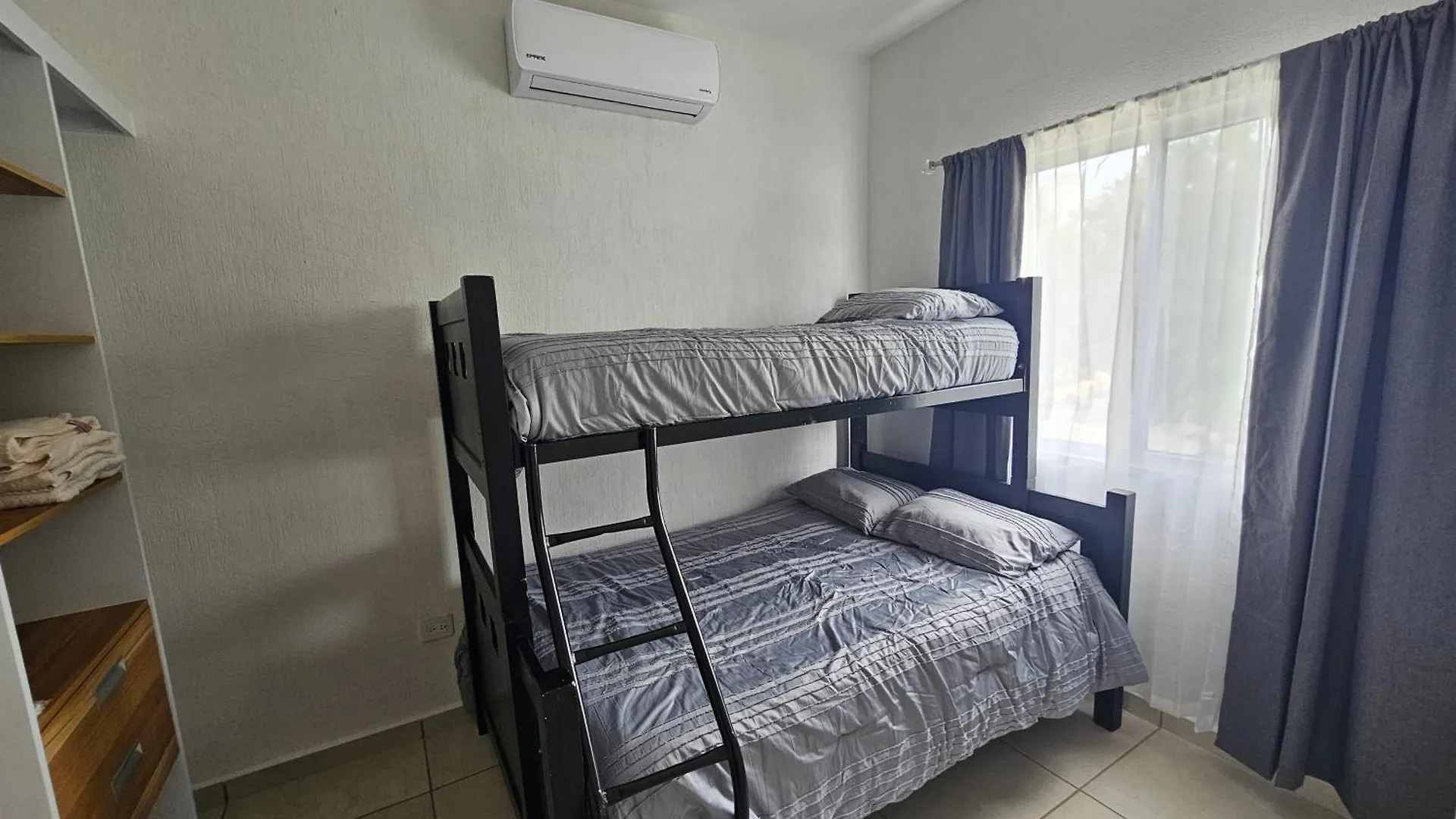 Hermosa Casa Vacacional En Residencial Cancún México